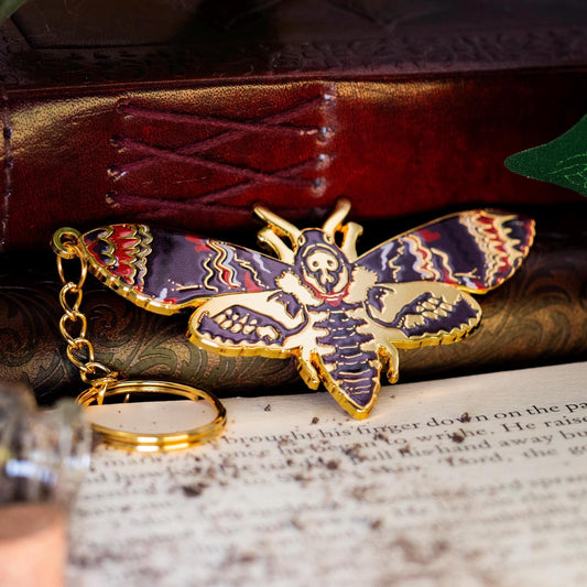 Deadhead Moth ~ Death's-head hawkmoth - Acherontia atropos | Hard Enamel Keychain - Nymeris Art